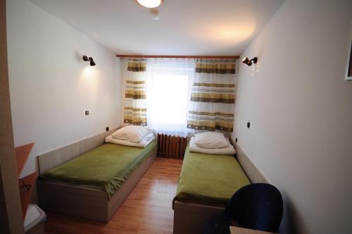 Twin Room with Shower