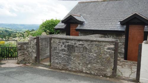 Barley Cottage - 5* Cyfie Farm with log burner and private covered hot tub Barley Cottage - 5* Cyfie Farm with log burner and private covered hot tub