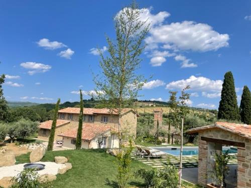 Villa la Madonna with pool and padelcourt