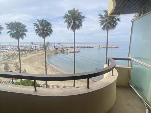 Homely Home Paseo Maritimo Edificio Eden Roc, Marbella