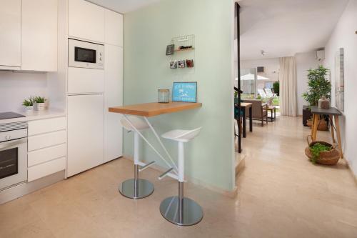 Holiday Home image 6