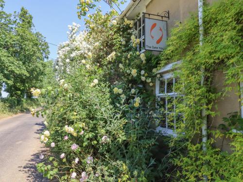 A szálláshely kívülről, The Gate House in Colne Engaine