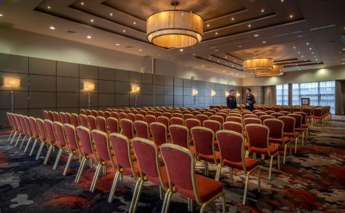 Clayton Hotel Liffey Valley - image 9