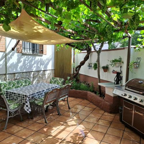 Iekārtas, Casa El Frenazo in Nuno Gomez