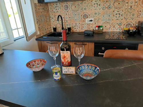 Iekārtas, Casa El Frenazo in Nuno Gomez