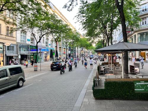Home Suites Home, Viena