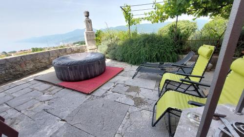  Apartment Tijan in Kastav