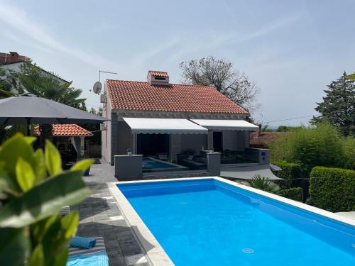 NS Dream Villa Malinska – khách sạn tại Malinska