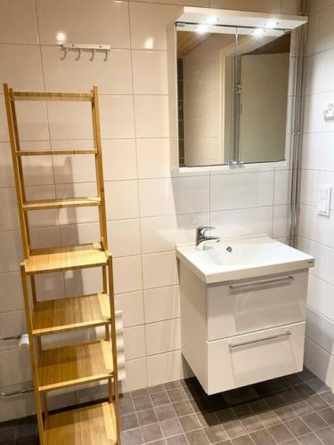 Bathroom, VUOSAARI-2 Pure luxury for 100 m2 in Vuosaari in Porslax