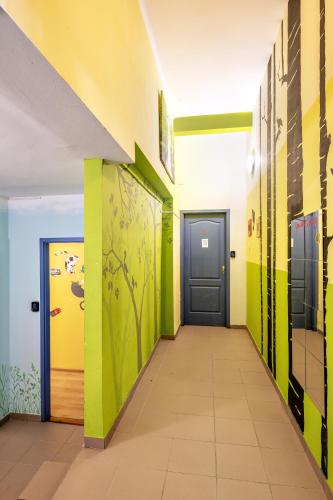 Island Hostel Budapest - image 2