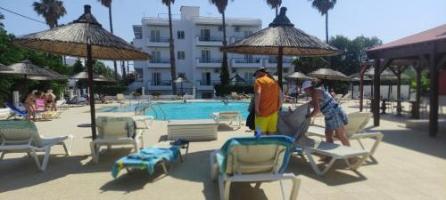 Elga Hotel - image 12