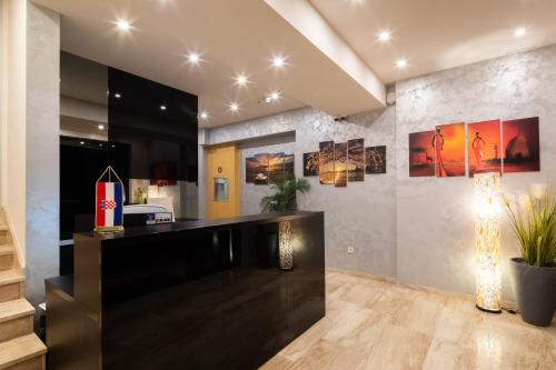 Lobi, Hotel Central Beach 9 in Makarska