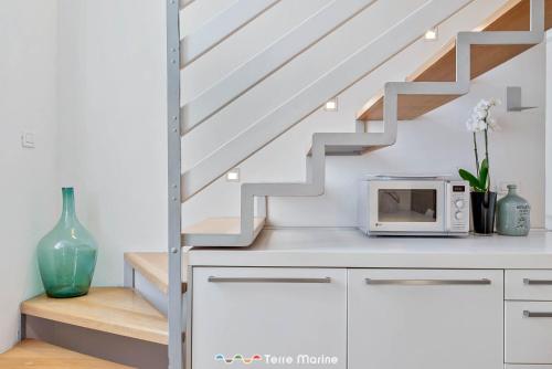 Two-Bedroom Apartment image 10