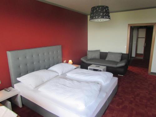 Gasthof Schiefer Zur Zugbrucke in Bad Kreuzen