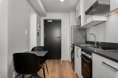 The Tokyo Aparthotel by Totalstay Room Type - Studio with Balcony