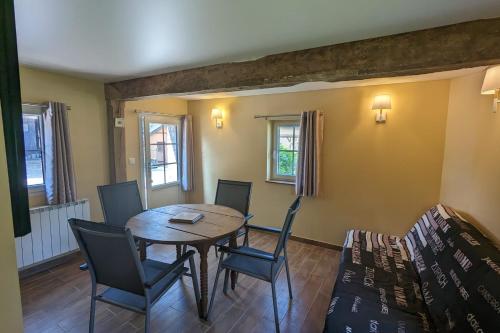 Spacious quiet house 6 km from Honfleur