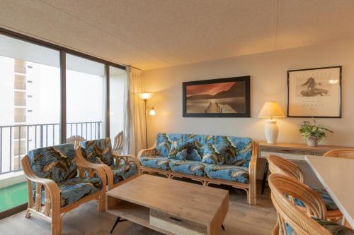 Updated Waikiki Condo with Mountain Views - 22nd floor Free parking & WiFi - image 10