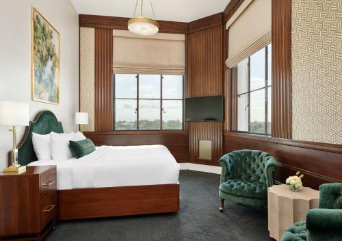 The Darling in วิเซเลีย (CA)