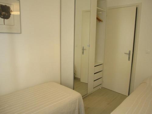 Two-Bedroom Apartment image 5