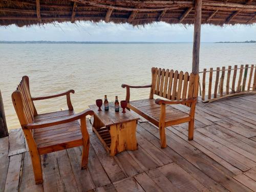 Instalaciones, Bel Ami in Bopa