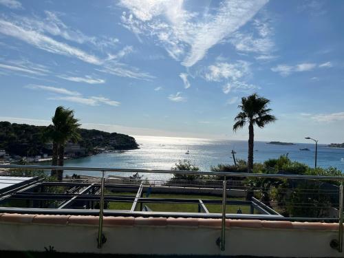 Appartement moderne face à la mer - Location saisonnière - Sanary-sur-Mer