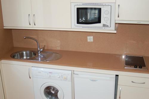 Apartamentos VIDA Sanxenxo - image 5