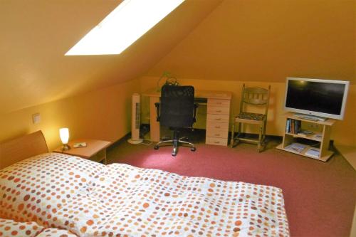 1 queen bed