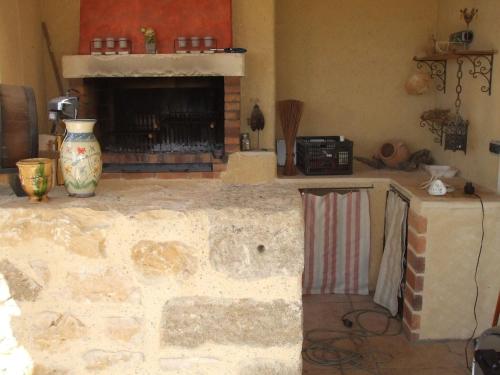 Piscine chauffée au calme sur un domaine viticole familial grande maison climatisation