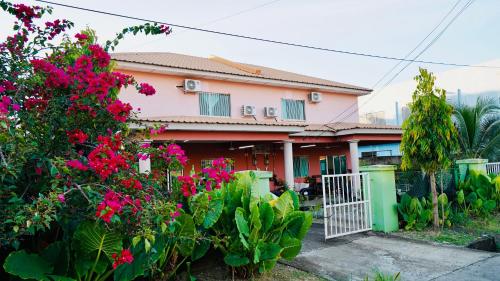 HUAQIAO HOME 侨之家免费供早餐free breakfast served in Semporna