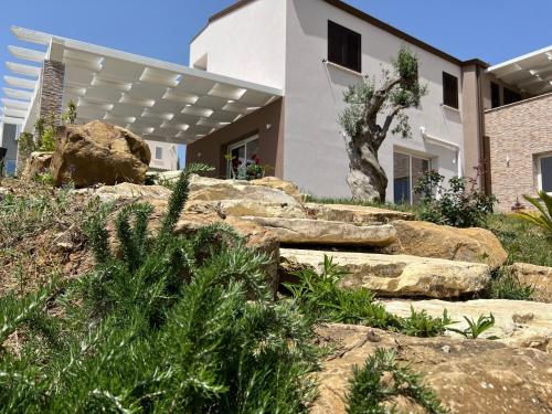 ทัศนียภาพภายนอกโรงแรม, Villa Mirò (Villa Miro) in กาเซ ฟิออร์ดิลิโน
