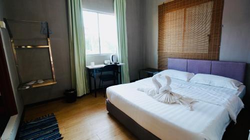 HUAQIAO HOME 侨之家免费供早餐free breakfast served in 仙本那