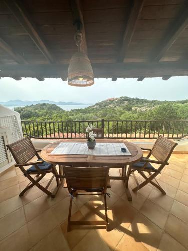 Sardegna Costa Corallina Appartamento Luxury Vista Mare in splendido villaggio - IUN R6511