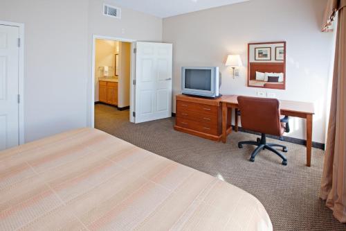 Candlewood Suites Indianapolis Downtown Medical District