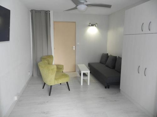 Magnifique studio avec loggia