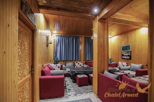 Atlas Chalet Armed in Aroumd