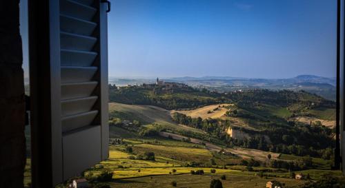 La torre tra terra e cielo in Petritoli