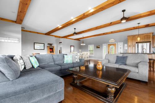 Wonderland Cove Wonderland Cove