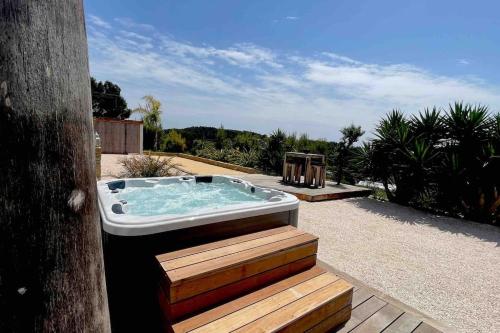 Villa Contemporaine vue mer-vignobles,Piscine-Spa