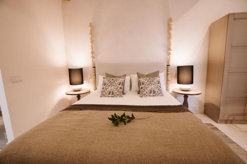 Standard Double Room image 8