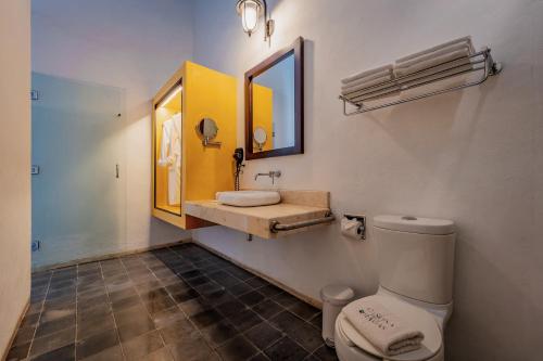 Junior Suite with Private Pool image 1