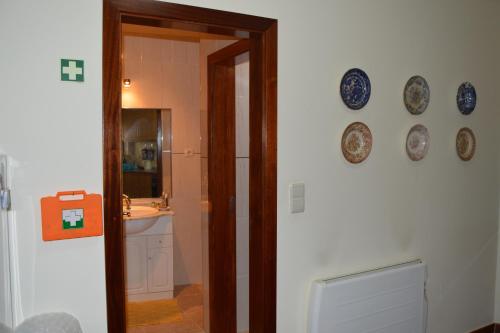 ห้องน้ำ, Maria's Country House in มิรานดา โด ดูโร