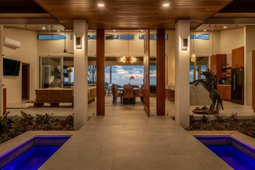 Casa Grande del Mar - by Pura Villas in Punta Mala
