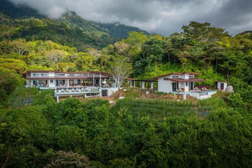 . Casa Grande del Mar - by Pura Villas