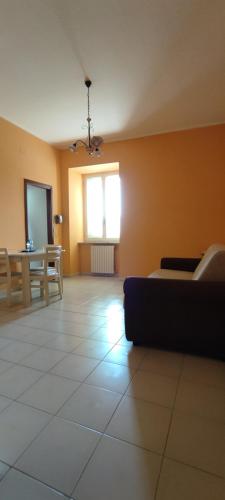 Mandevilla Home 2