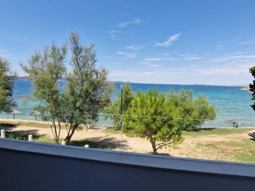 One-Bedroom Apartment with Sea View - Split Level