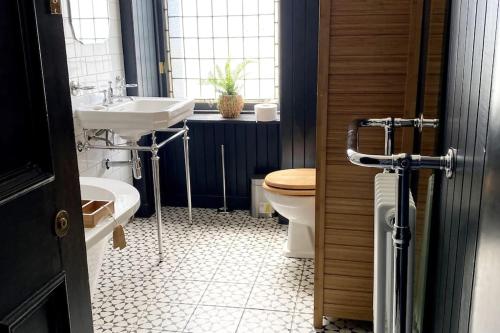Stunning 3 bedroom Victorian home near Pollok country park, Glasgow (Foto 10)