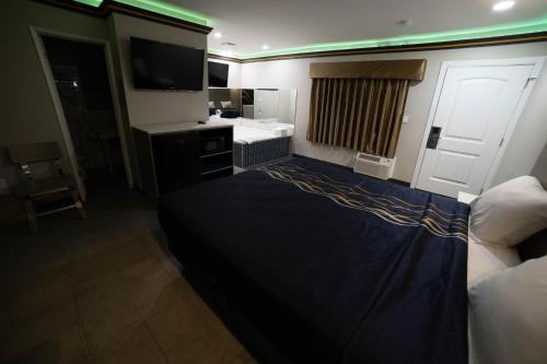 Artesia Motor Inn in Bellflower, USA
