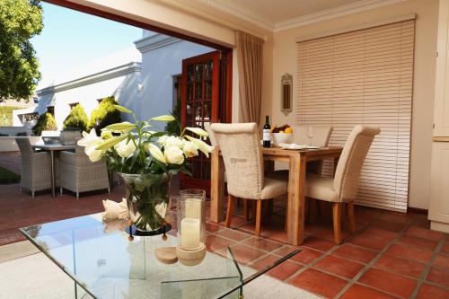 Executive Suite image 2