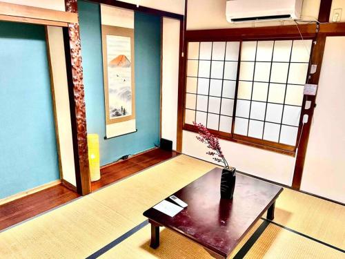 Budget 3-Bedrooms Villa#4mins to Ikebukuro#Hight speed wifi#Near Train Tracks