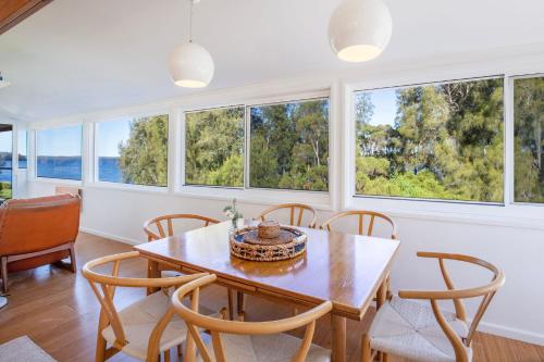 Reflections Pet Friendly Waterfront in Bewong